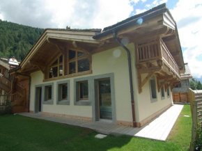 Chalet with high end services just 150 m from the ski slopes